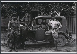 Cca 1944 Csongrád, Orosz Katonák Rekvirált Autóval, Hajdú János... - Altri & Non Classificati