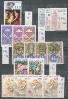 ** O Vatikán 80 Db Postatiszta Modern Sor + Régebbi Anyag Jobbakkal 9 Lapos Közepes... - Otros & Sin Clasificación