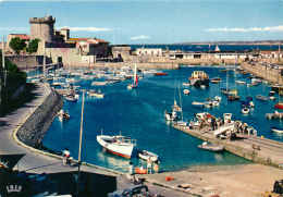 CIBOURE (64, Pyrénées-Atlantiques) : Le Port Et Le Fort De Socoa (non Circulée) - Ciboure