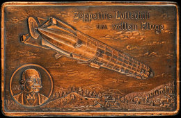 Zeppelin Um 1910, Ungebrauchte Plastische Metallpostkarte "Zeppelins Luftschiff Im Vollen Fluge", Mit... - Autres & Non Classés