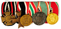 Fünferspange Mit Ehrenkreuz Des Weltkrieges Mit Schwertern, KVK2, Memelland-Medaille (selten!), Ungarische... - Non Classés