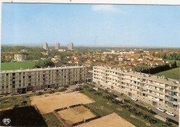 CP Le Pontet Le Rallye Et Vue Generale 84 Vaucluse - Le Pontet