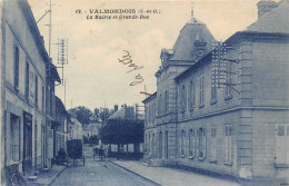 95-VALMONDOIS- LA MAIRIE ET GRANDE RUE - Valmondois