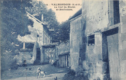 95-VALMONDOIS- COUR DU  MOULIN MAUBUISSON - Valmondois