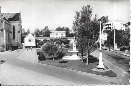 MERIGNAC - 33 - Place Charles De Gaulle - L'Ecole Des Filles - ENCH - - Merignac