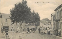 AUNEAU - Carrefour De La Rue Basse. - Auneau