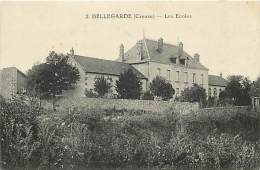 - Depts Div.-ref-JJ825- Creuse - Bellegarde - Les Ecoles - Ecole - Carte Bon Etat - - Bellegarde