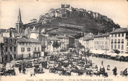 15-SAINT-FLOUR- PLACE DU FAUBOURG, UN JOUR DE FOIRE - Saint Flour