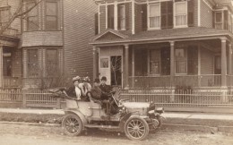 Brooklyn New York, Family In Auto Car House Architecture, Women Fashion Fur, C1900s/10s Vintage Postcard - Brooklyn