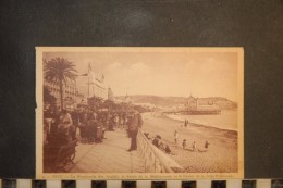 CP, 06, NICE, Promenades Des Anglais,  Le Palais De La Méditerranée Et Le Casino De La Jetée -promenade, Animée - Life In The Old Town (Vieux Nice)