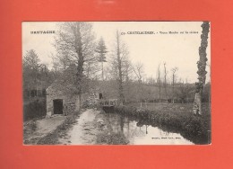 * CPA..dépt 22..CHATELAUDREN  :  Vieux Moulin Sur La Rivière  : Voir Les 2 Scans - Châtelaudren