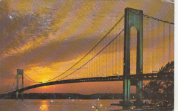 48340- NEW YORK CITY- THE VERRAZANO NARROWS BRIDGE BY NIGHT - Bruggen En Tunnels