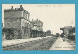 CPA - Chemin De Fer Train En Gare De GOUSSAINVILLE 95 - Goussainville