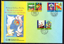 ONU 2004 (Les 3 Centres) : Belle Enveloppe 1er Jour FDC Jumbo (260 X 180 Mm) " MON REVE DE PAIX COLOMBE " Parfait état - Pigeons & Columbiformes