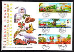 ONU 2001 (Les 3 Centres) : Belle Env. 1er Jour FDC Jumbo (26 Cm X 18 Cm) " CHANGEMENTS CLIMATIQUES ". Parfait état - Milieubescherming & Klimaat