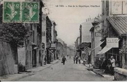 CPA Ardèche Le TEIL Rue De La République -circulé - Le Teil