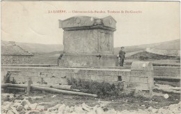 Lozere : Chateauneuf De Randon, Tombeau De Duguesclin - Chateauneuf De Randon