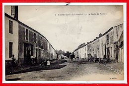 44 - AIGREFEUILLE --  La Route De Nantes - état - Aigrefeuille-sur-Maine