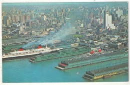 Ships From Around The World At New York City Piers - Transports