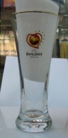 AC - CARLSBERG OFFICIAL BEER GLASS UEFA EURO 2004 PORTUGAL PART OF THE GAME - Beer