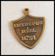 Plaque De Facteur. "Entrepôt Réel N°31", En Bronze, H.72mm, L.55mm. - TB - Stamp Boxes