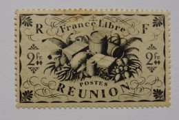 Timbre De LA REUNION France Libre Bleu Gris   2 Fr - Nuovi