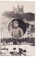Carte Postale Photo Montage De LYON (Rhône) Avec Militaire Du 34 ? En Médaillon Place Bellecour-Notre-Dame De Fourvière - Autres & Non Classés