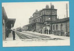 CPA - Chemin De Fer Arrivée Du Train La Gare Cheminots SAINT DENIS 93 - Saint Denis