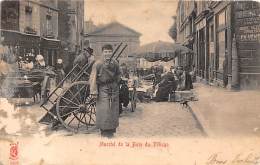 Angers    49        Marché Butte Du Pélican. Au Fond Place Imbach   (carte Abimée  Voir Scan) - Angers