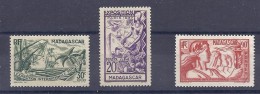 150026453  MADAGASCAR  YVERT   Nº    173/174/177  */MH  (NO  GUM) - Unused Stamps