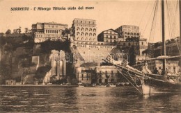 ** T2/T3 Sorrento, L'Albergo Vittoria Visto Dal Mare / Hotel Vittoria Seen From The Sea, Sailing Ship (EK) - Non Classés