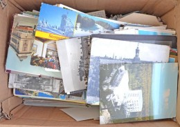 ** * 1.000-1.500 Vegyes Modern Képeslap Karton Dobozban - Unclassified