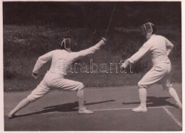 Cca 1940-1960 Kardvívók, Kozák Lajos (1906-1975), Pecséttel Jelzett Fotó, 12x17... - Andere & Zonder Classificatie