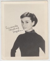 Audrey Hepburn (1929-1993) SzínésznÅ‘ Nyomtatott Aláírása Egy Å‘t... - Other & Unclassified