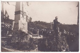 Carte Postale Photo De LIVERDUN (Meurthe Et Moselle) Discours ? Commémoration ? Monument Aux Morts Avec Le Maire ?? RARE - Liverdun