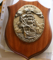 ITALIA - CREST DELLA COMPAGNIA DI NAVIGAZIONE REVELLO CIVITAVECCHIA - Marine