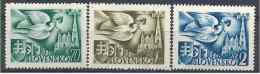 1942 SLOVAQUIE 74-76** Pigeon, Cathédrale - Unused Stamps