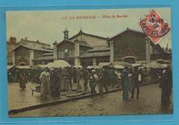 CPA 212 - Marchands Ambulants Place Du Marché LA ROCHELLE 17 - La Rochelle