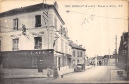 CPA 95 DOMONT RUE DE LA MAIRIE Vieille Voiture Commerce - Domont