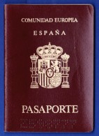 PASSPORT / PASAPORTE / PASSEPORT - SPAIN / ESPAÑA, COMUNIDAD EUROPEA . 1992 (ANULADO) - Documenti Storici