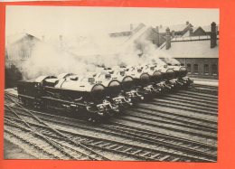 Chemin De Fer - Trains - Seven Engines At Swindon 1930 - Stations With Trains