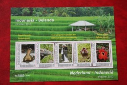INDONESIA BELANDA OKTOBER 2010 Komodoveraan Flowers Fleurs Blumen POSTFRIS MNH ** NEDERLAND / NIEDERLANDE / NETHERLANDS - Personnalized Stamps