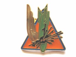 INSIGNE ARMEE DE L´AIR BREVET DES G.R.I GROUPES REGIONAUX D´INTERVENTION NEDEX ETAT EXCELLENT HOMOLOGUE A 1384 - Airforce