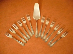 12 Kuchengabeln Mit Tortenheber  (231) Preis Reduziert - Silverware