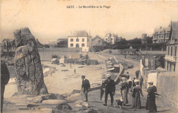 44-BATZ- LE MONOLITHE ET LA PLAGE - Batz-sur-Mer (Bourg De B.)