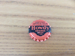 Ancienne Capsule De Soda "Howdy ORANGE SODA - PIONEER BOTT. WKS - DAVENPORT, WASH" Etats-Unis (USA) (intérieur Liège) - Limonade
