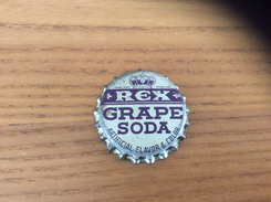 Ancienne Capsule De Soda "REX GRAPE SODA" WHS Etats-Unis (USA) (intérieur Liège) - Limonade