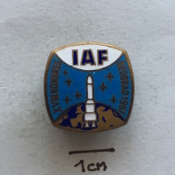 Badge (Pin) ZN002833 - Space Program IAF (International Astronautical Federation) Congress Belgrade 1967 - Raumfahrt