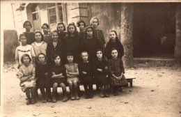 Var, Le Muy, Ecole De Filles, Photo De Classe    (bon Etat)   Carte Photo Pas Courante. - Le Muy