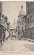 PARIS  XVIII Arrondissement    CPA  LA RUE DE LA BARRE ET LE SACRE COEUR - District 18